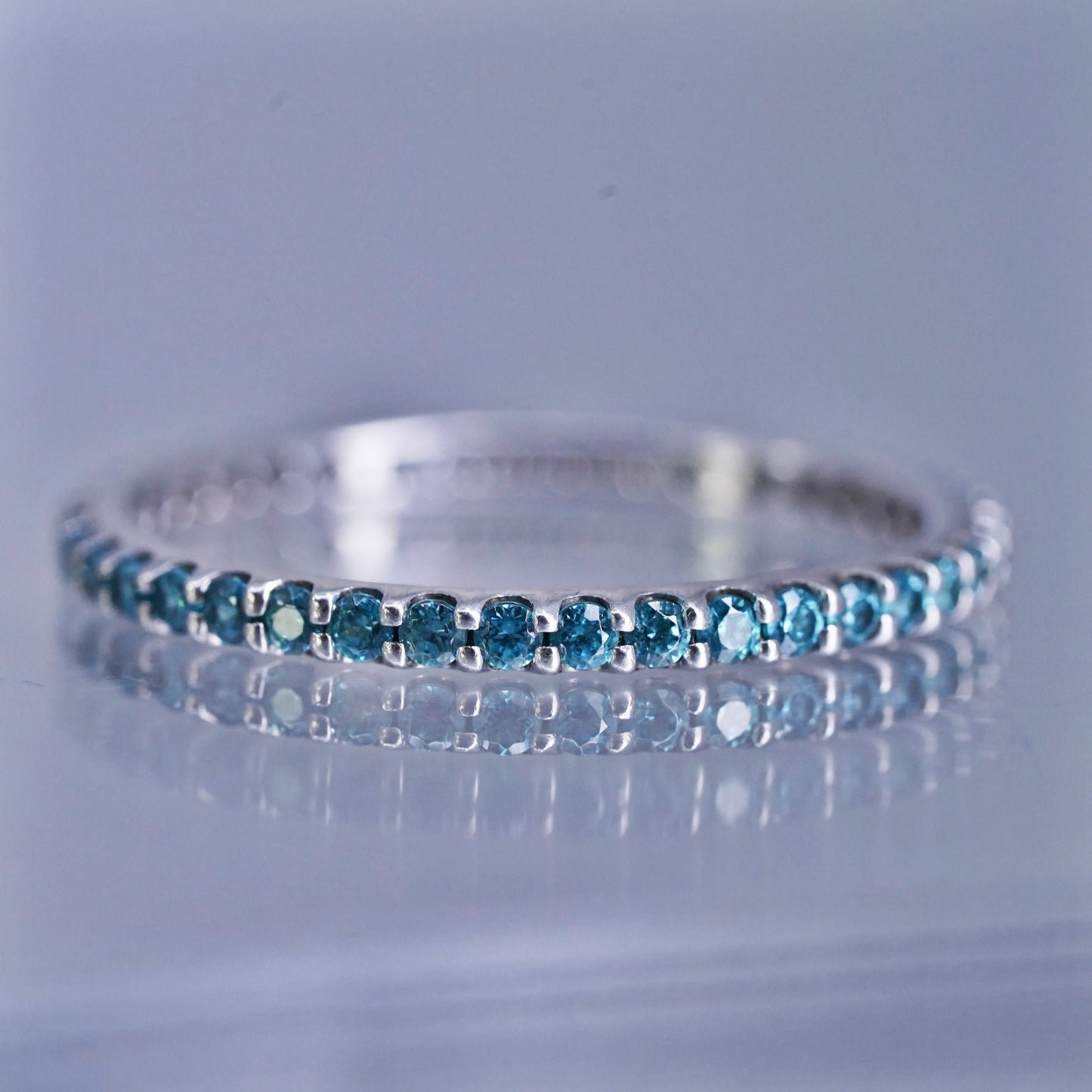 Size 7.25, vintage southwestern Sterling 925 silver wedding ring, blue Cz band