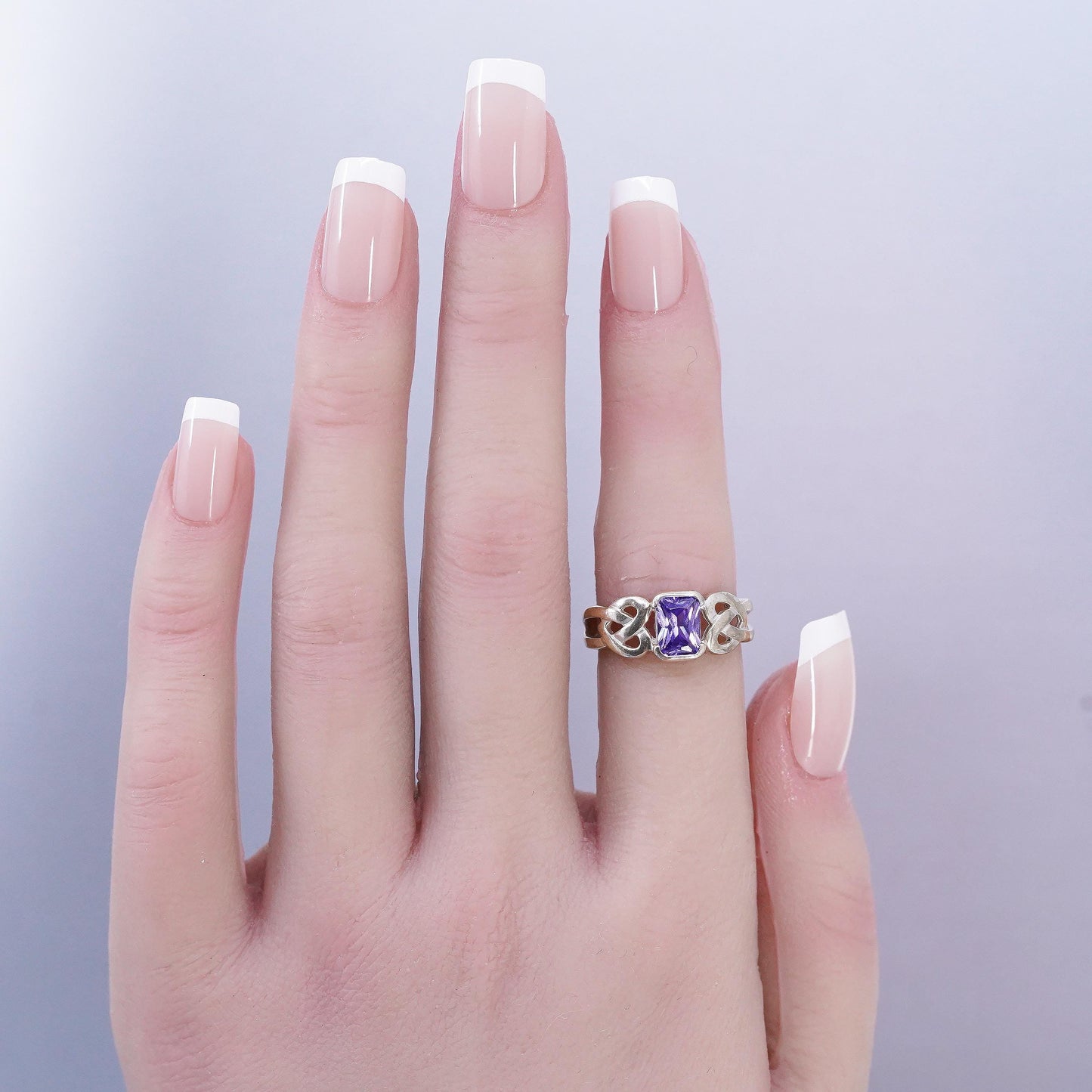 Size 6, Sterling 925 silver ring, Irish Celtic knot textured band with amethyst