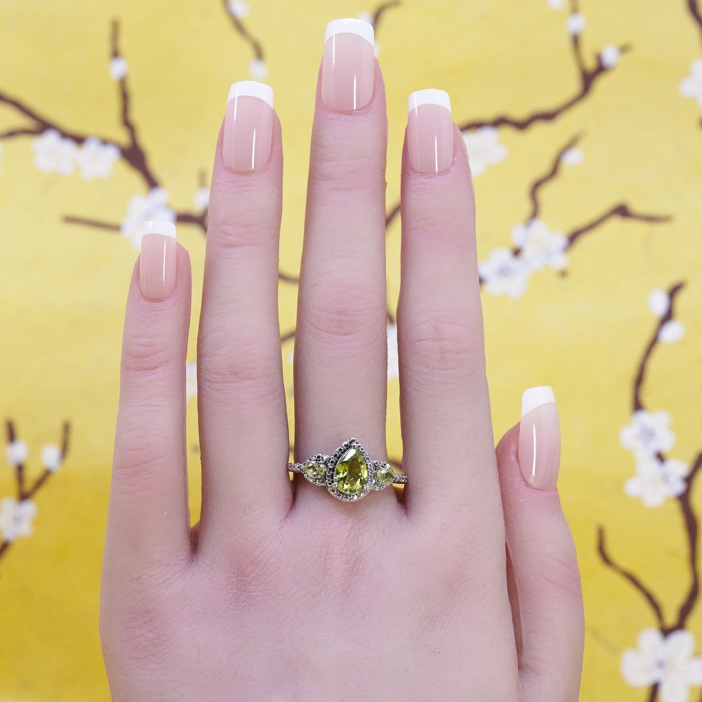 Size 9.5, vintage Sterling 925 silver ring teardrop peridot cluster diamond