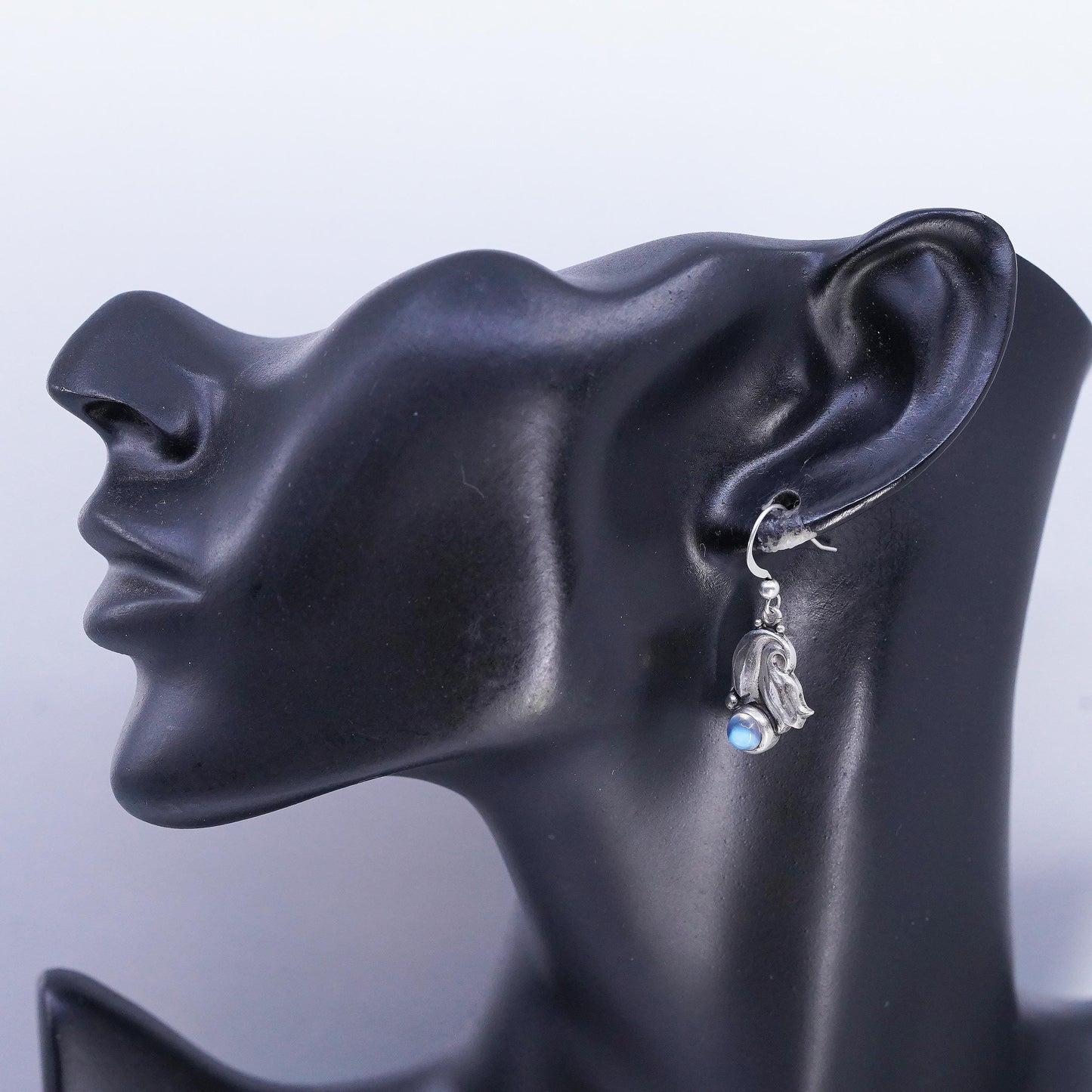 Vintage Sterling 925 silver handmade leaves earrings with moonstone