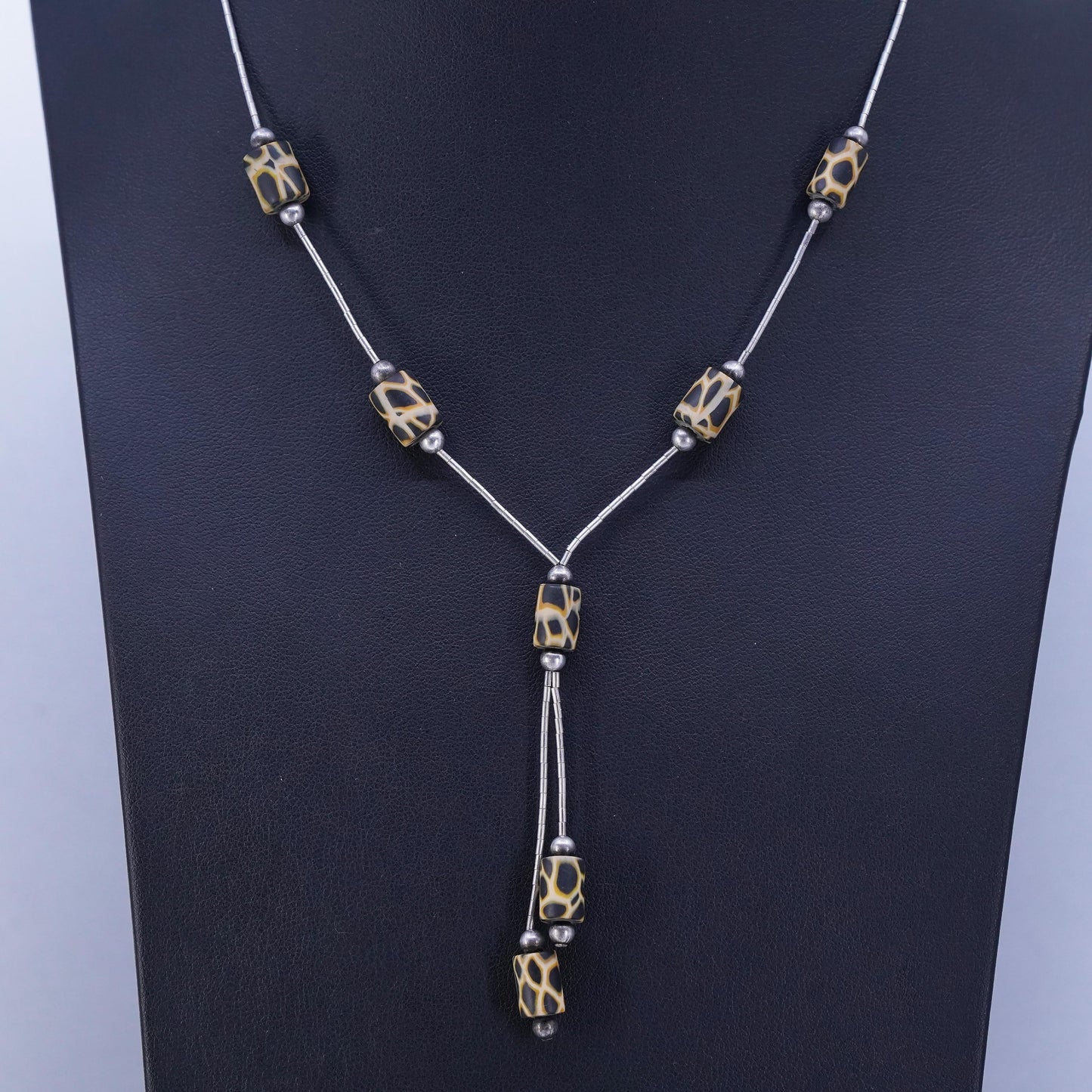 16”, Native American Sterling 925 liquid silver necklace with Jasper pendant