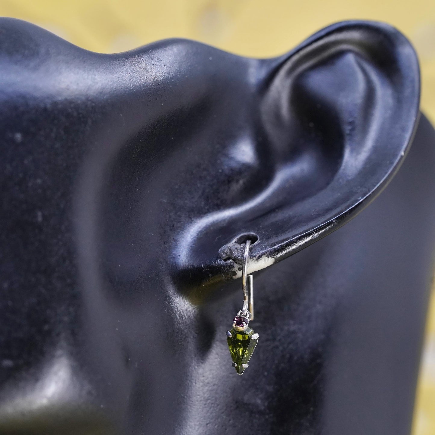 Vintage Sterling 925 silver handmade teardrop earrings with peridot