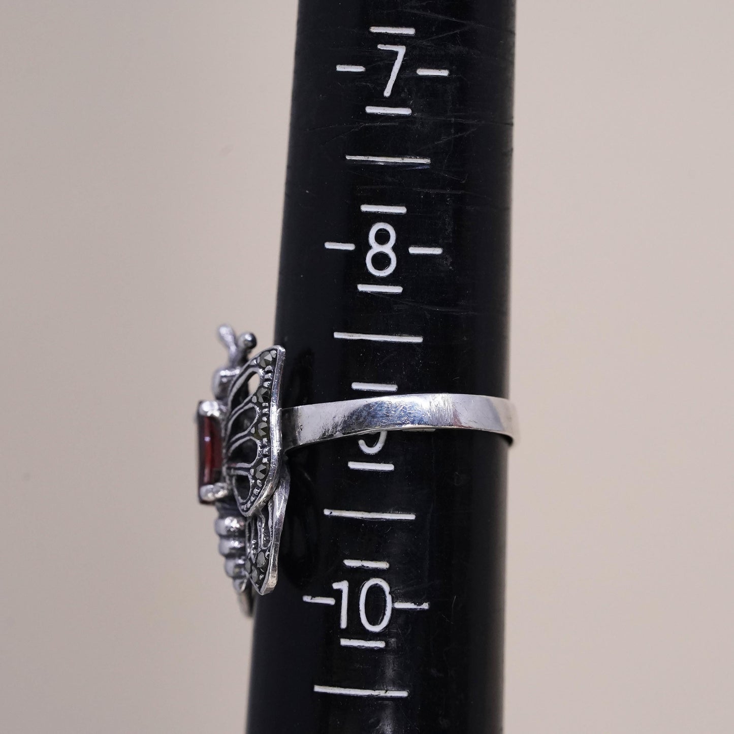 Size 9, VTG Sterling silver ring, 925 filigree butterfly band marcasite garnet