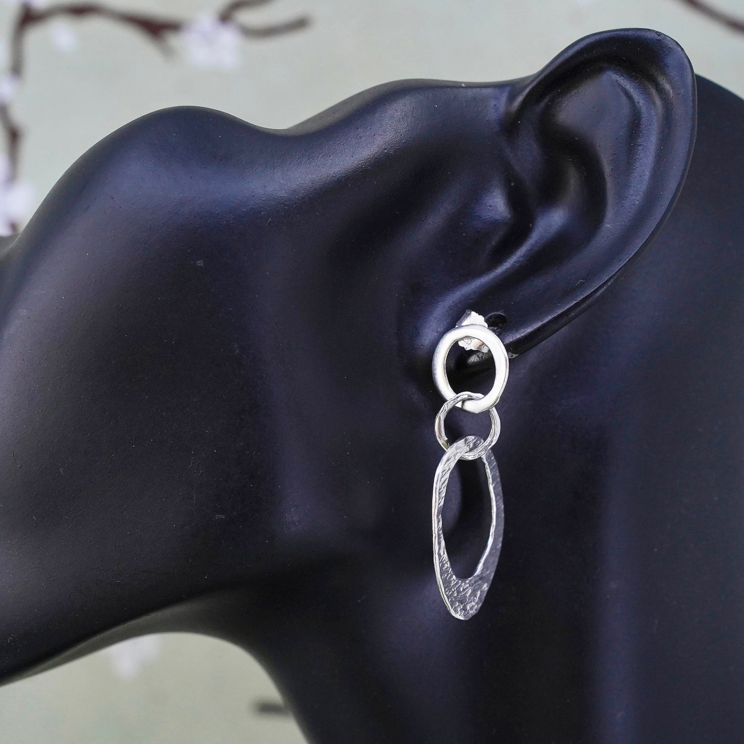 Retired Silpada Sterling 925 Silver Hammered entwined circle Earrings