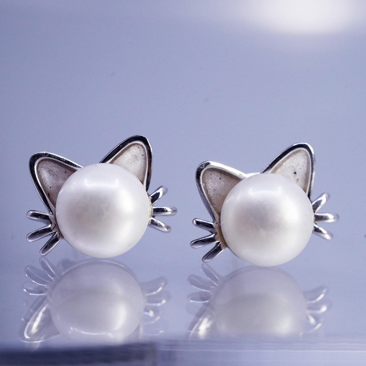 Vintage Mexico Sterling 925 silver earrings, freshwater pearl cat kitty studs