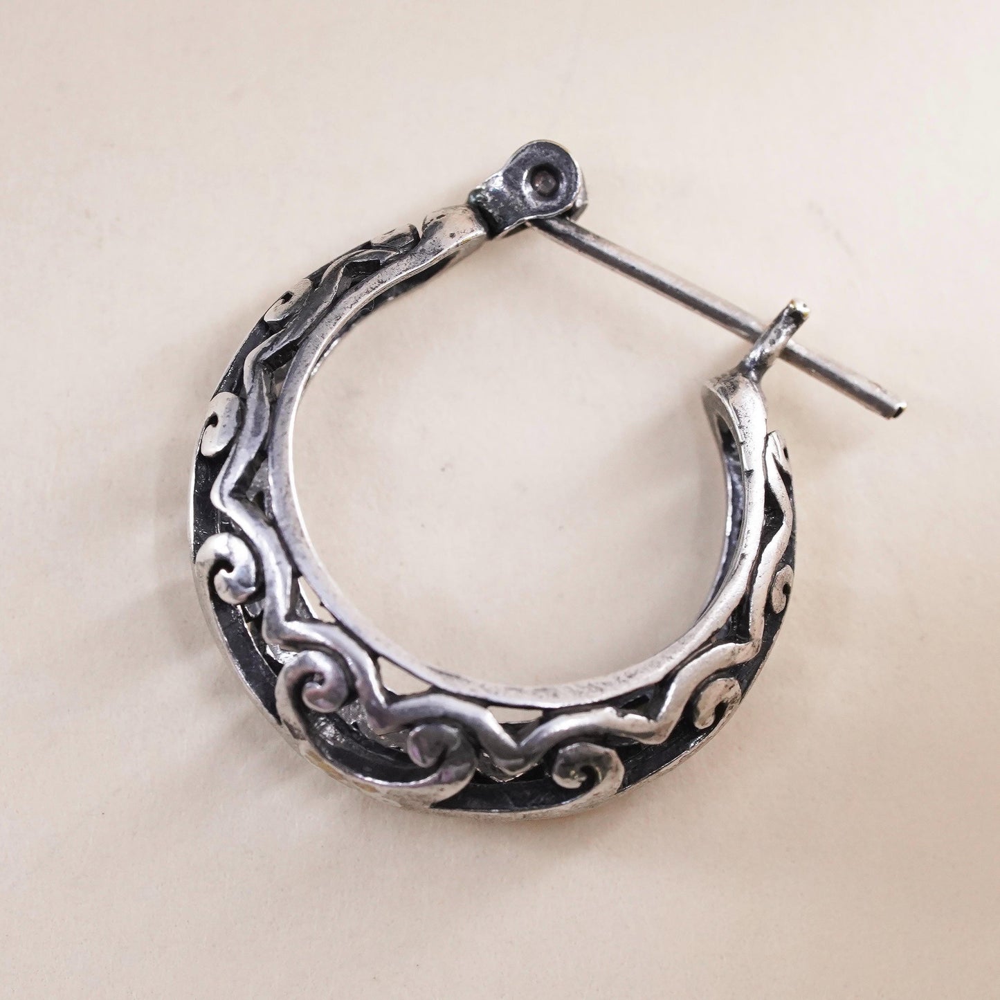 0.75”, Vintage sterling silver loop single earring, filigree primitive hoop
