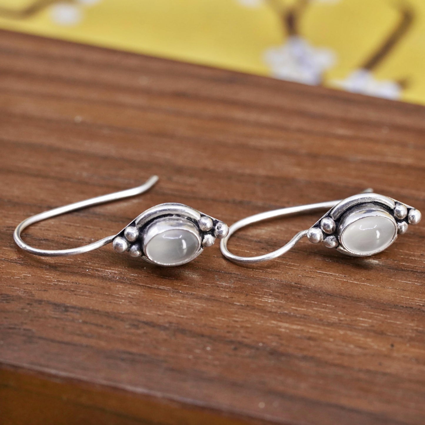 Vintage Sterling 925 silver handmade earrings with white cat's eye beads