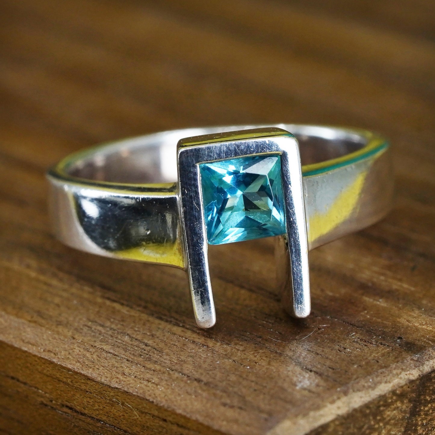 Size 8, Vintage Sterling silver handmade ring, 925 band with blue crystal