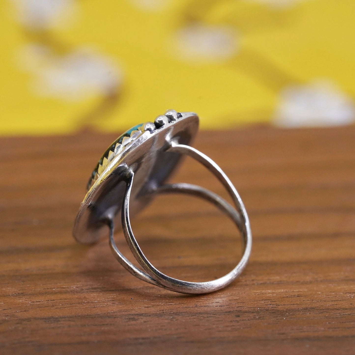 Size 6, vintage Native American Sterling 925 silver ring w/ teardrop turquoise