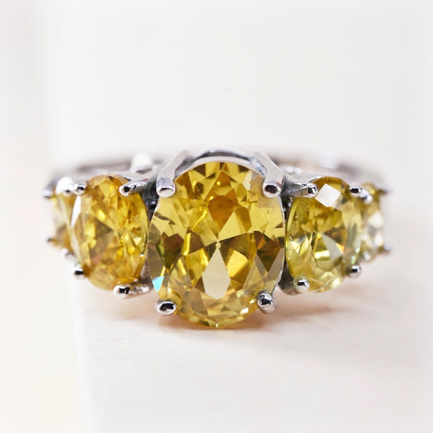 Size 6.25, vintage Sterling 925 silver handmade ring with oval citrine