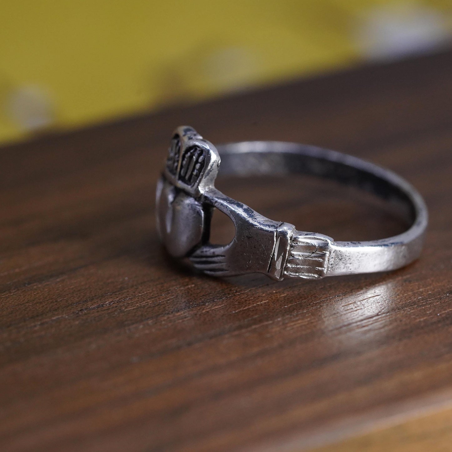 Size 11.5, Shube sterling silver claddagh ring, holding heart 925 silver band