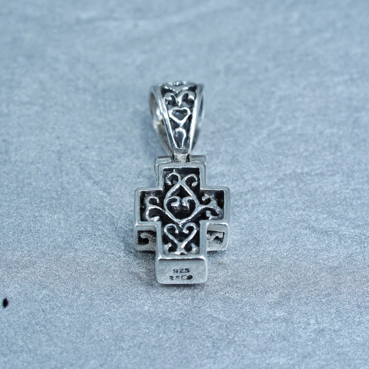 Vintage sterling 925 silver handmade filigree cross pendant