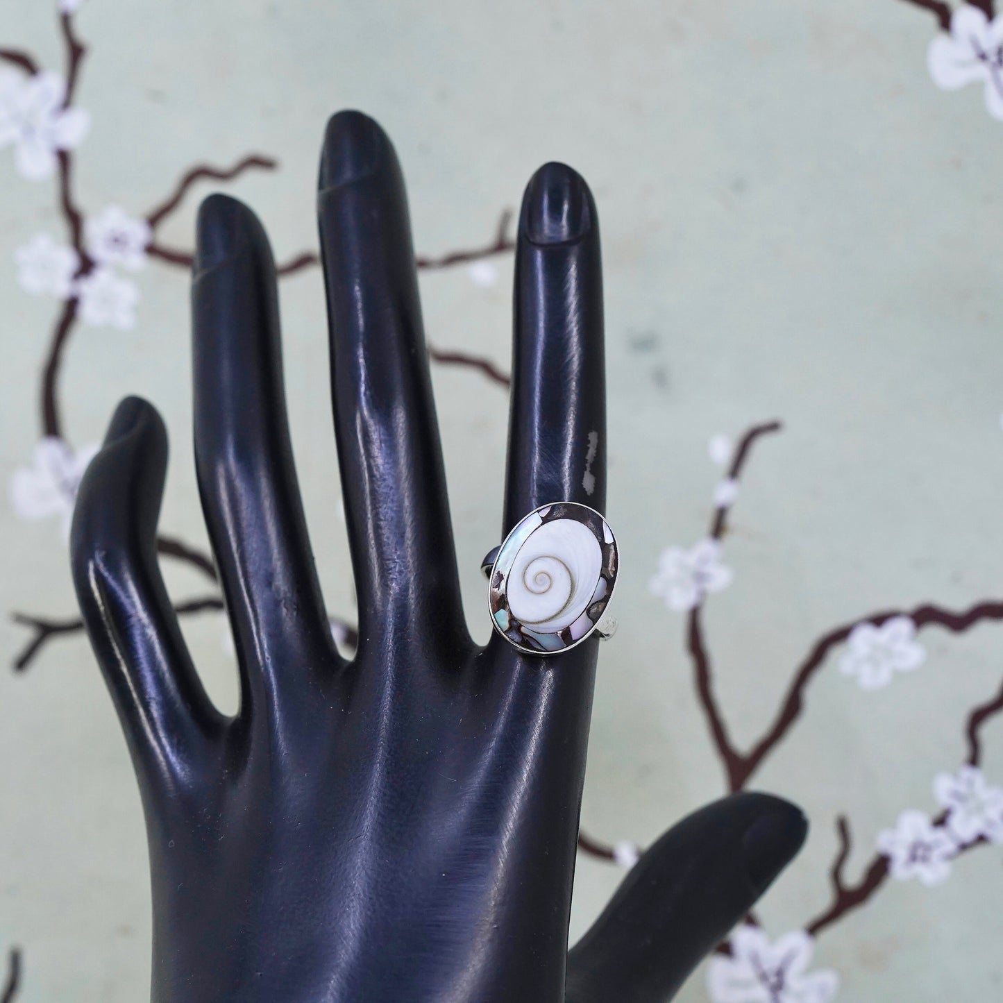 Size 7, Vintage sterling silver ring, handmade 925 band shiva eye snail shell