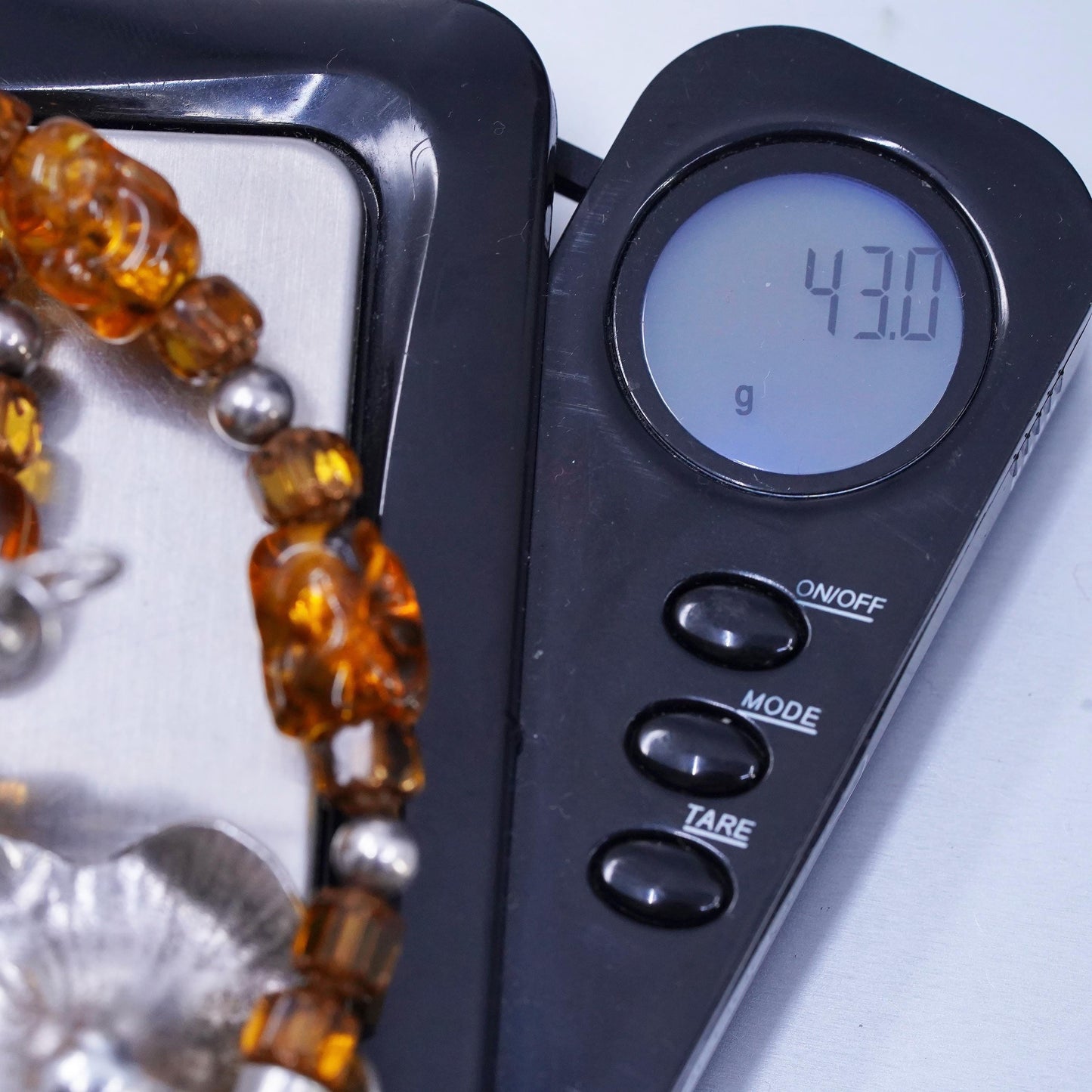 17", 925 Sterling 925 Silver Necklace with Amber beads and flower pendant