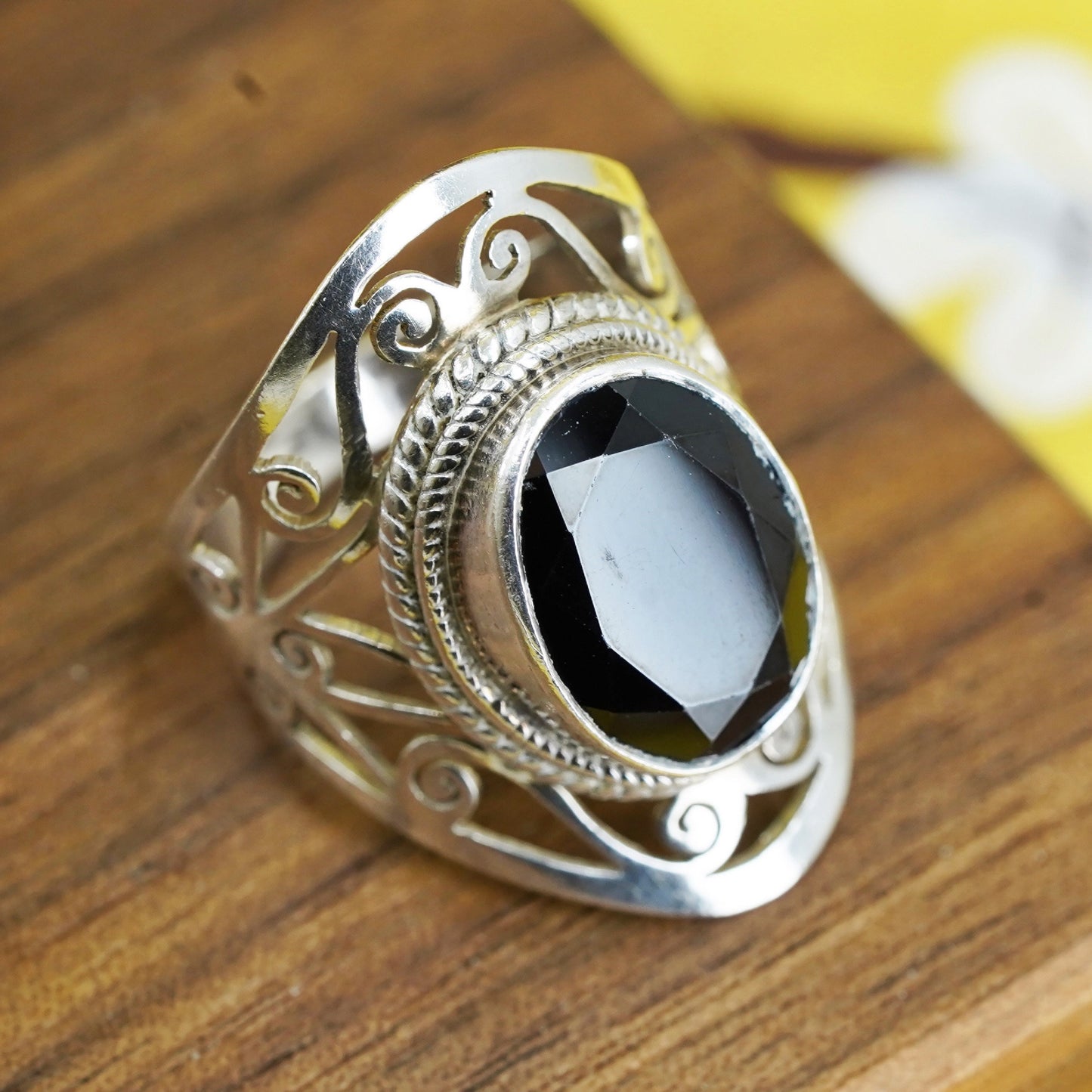 Size 7, vintage Sterling 925 silver handmade wide filigree ring with garnet