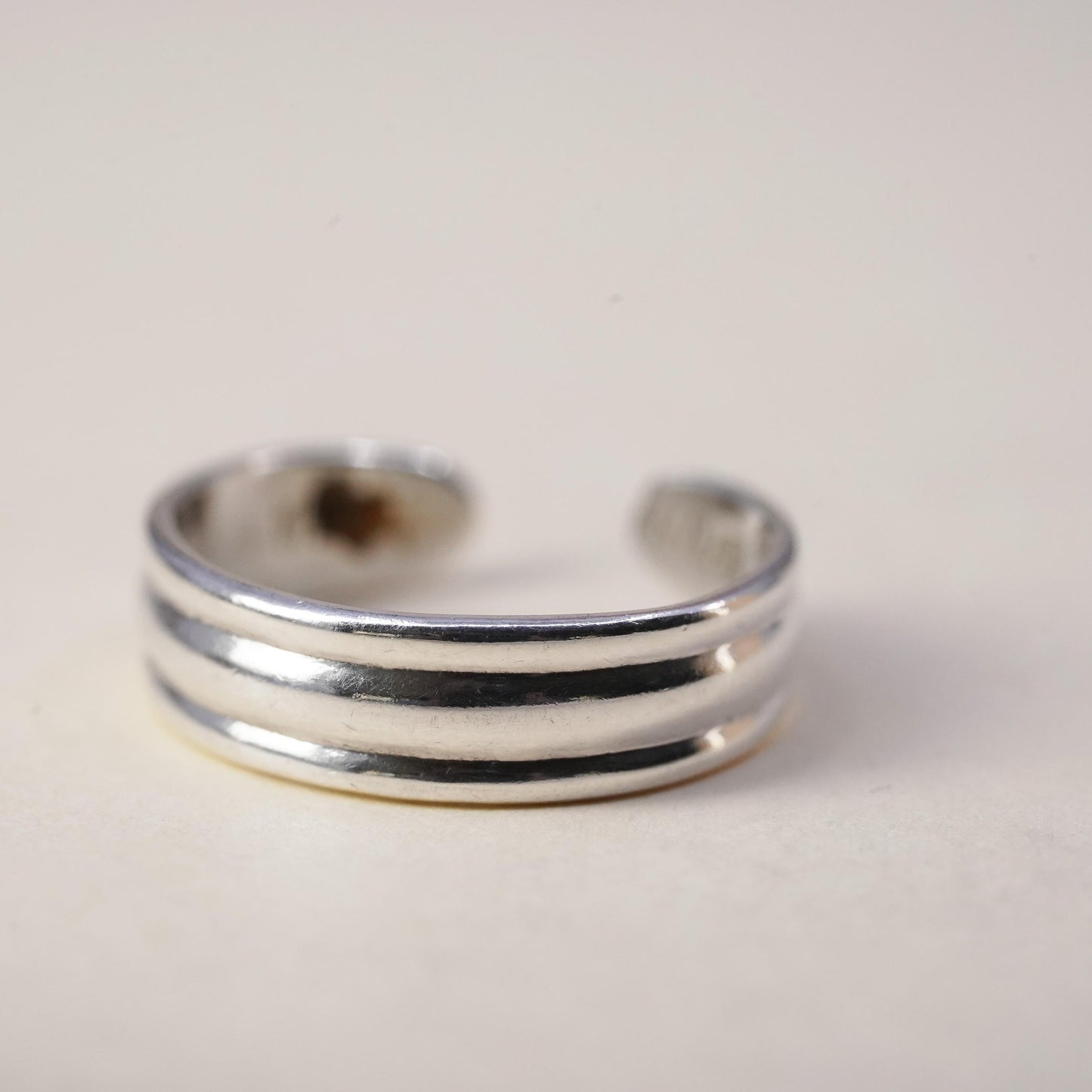 Size 3.25, vintage sterling silver handmade ring, 925 ribbed band