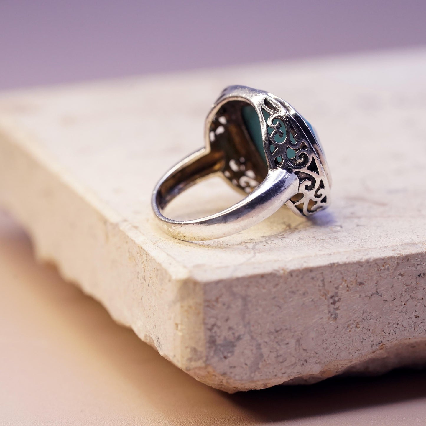Size 7, vintage Sterling 925 silver handmade ring with turquoise