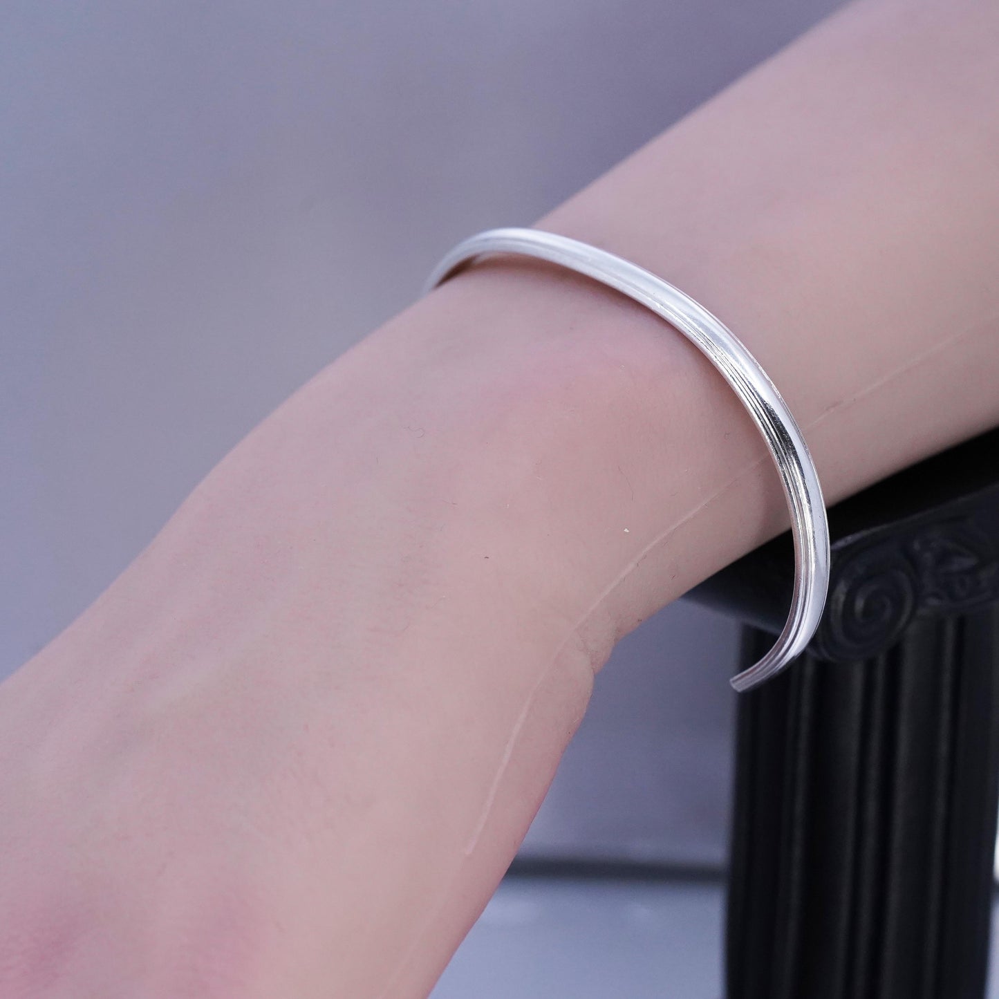 6.25”, Native American Sterling 925 silver handmade bracelet, ribbed cuff