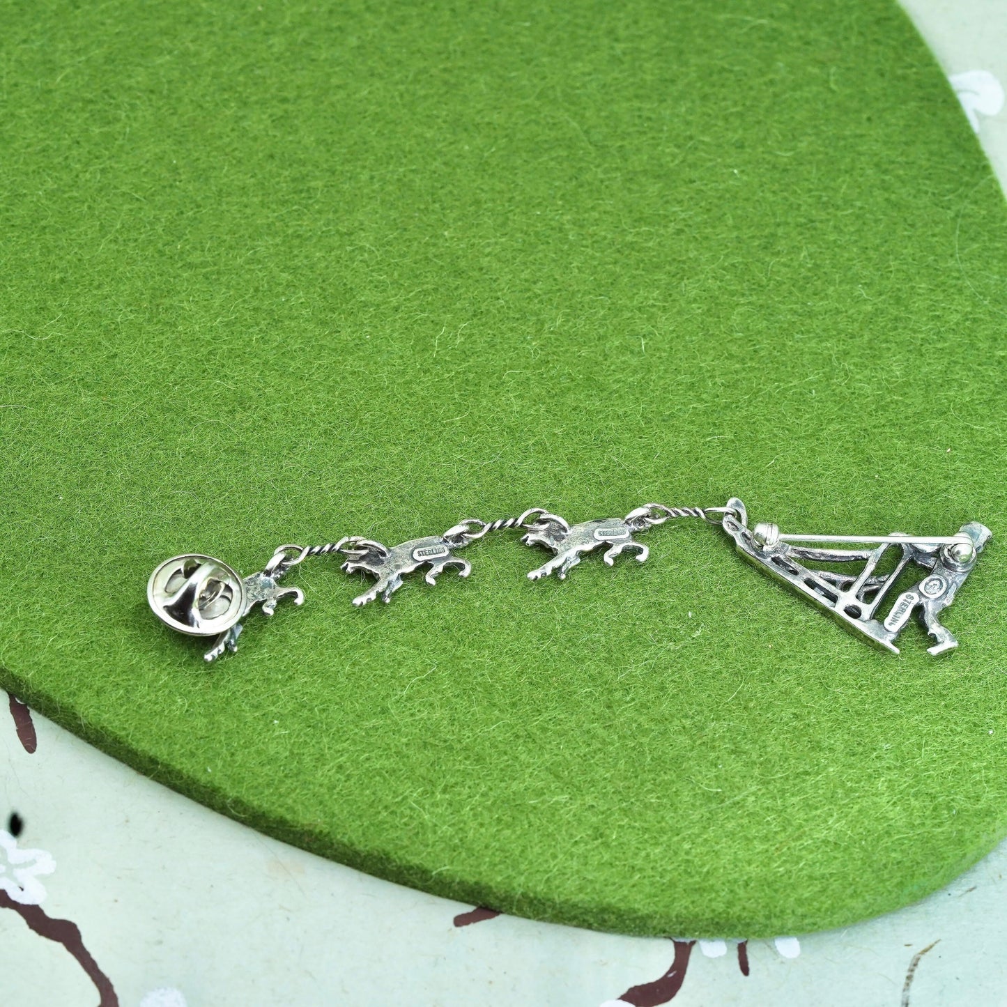 sterling silver handmade brooch, 925 sled with three Huskie dog, Christmas pin