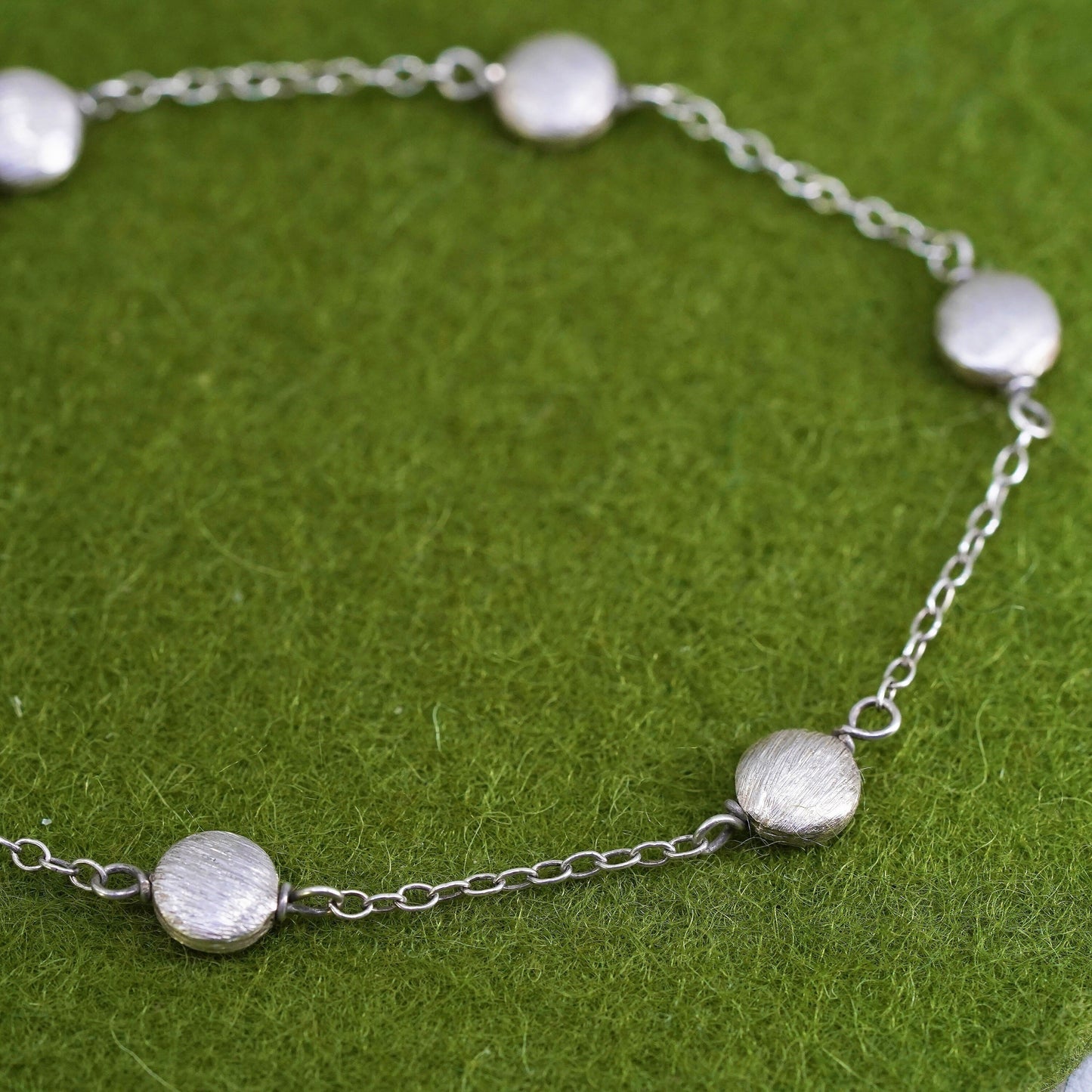 6.5", Vintage sterling 925 silver bracelet with circle disc details