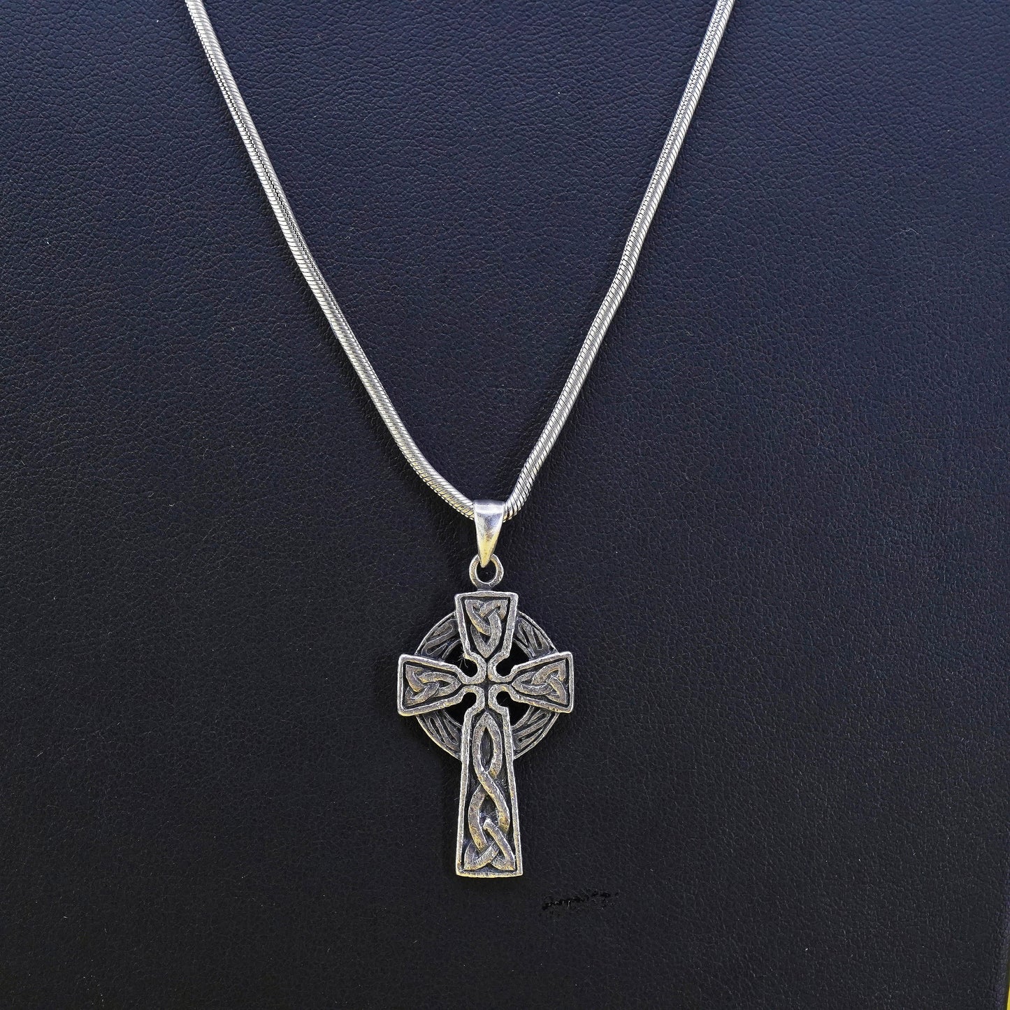20”, Vintage Sterling silver pendant, 925 irish Celtic cross with snake chain