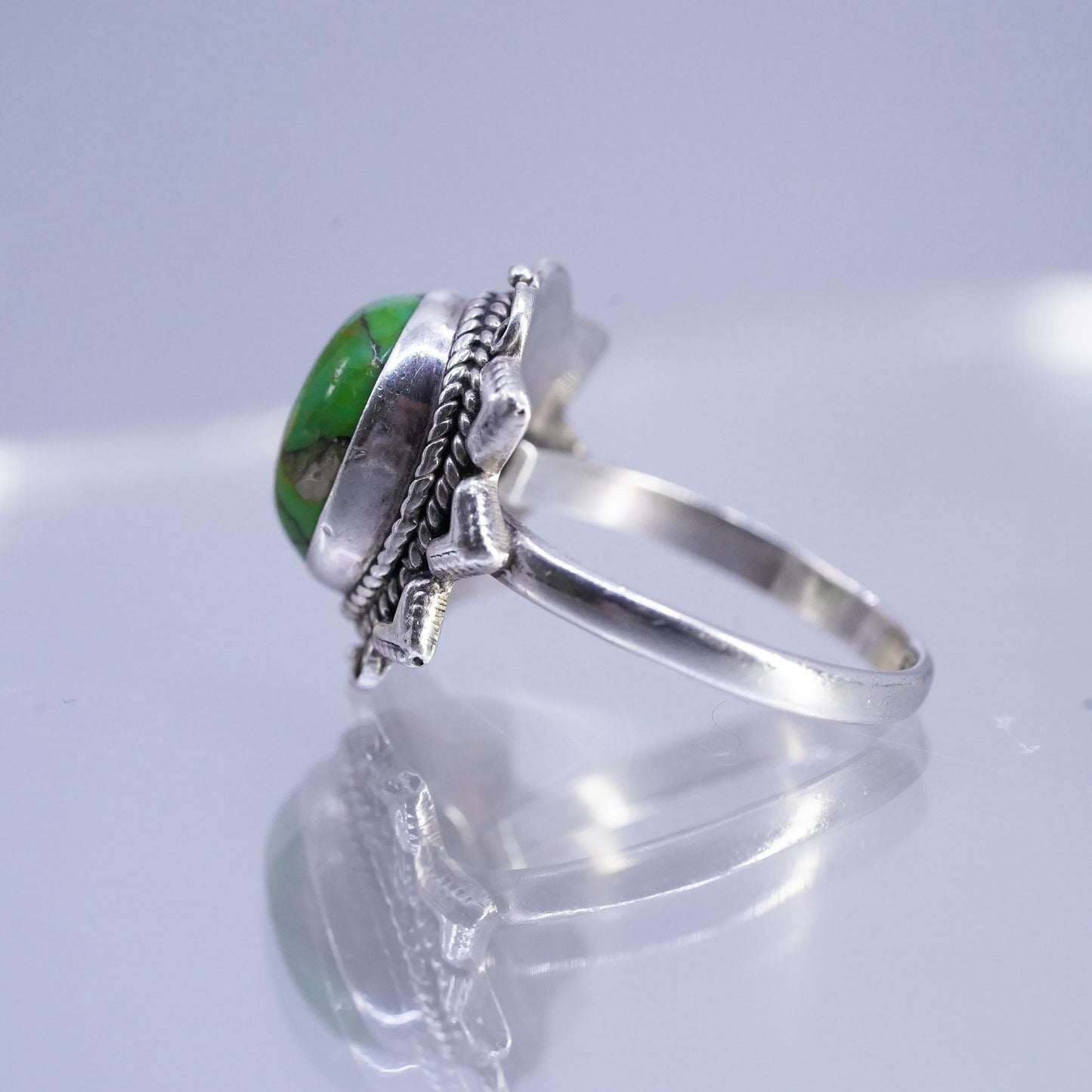 Size 7, Native American navajo Sterling 925 silver handmade ring with turquoise