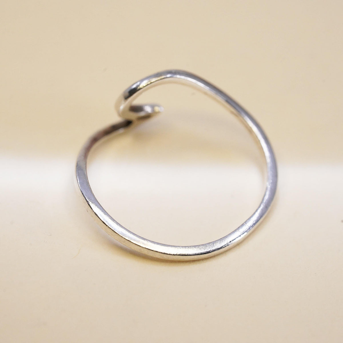 Size 5.5, vintage sterling 925 silver handmade ring, wavy band