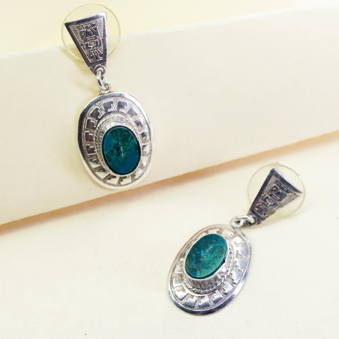 Native American Sterling 925 silver handmade oval earrings with turquoise