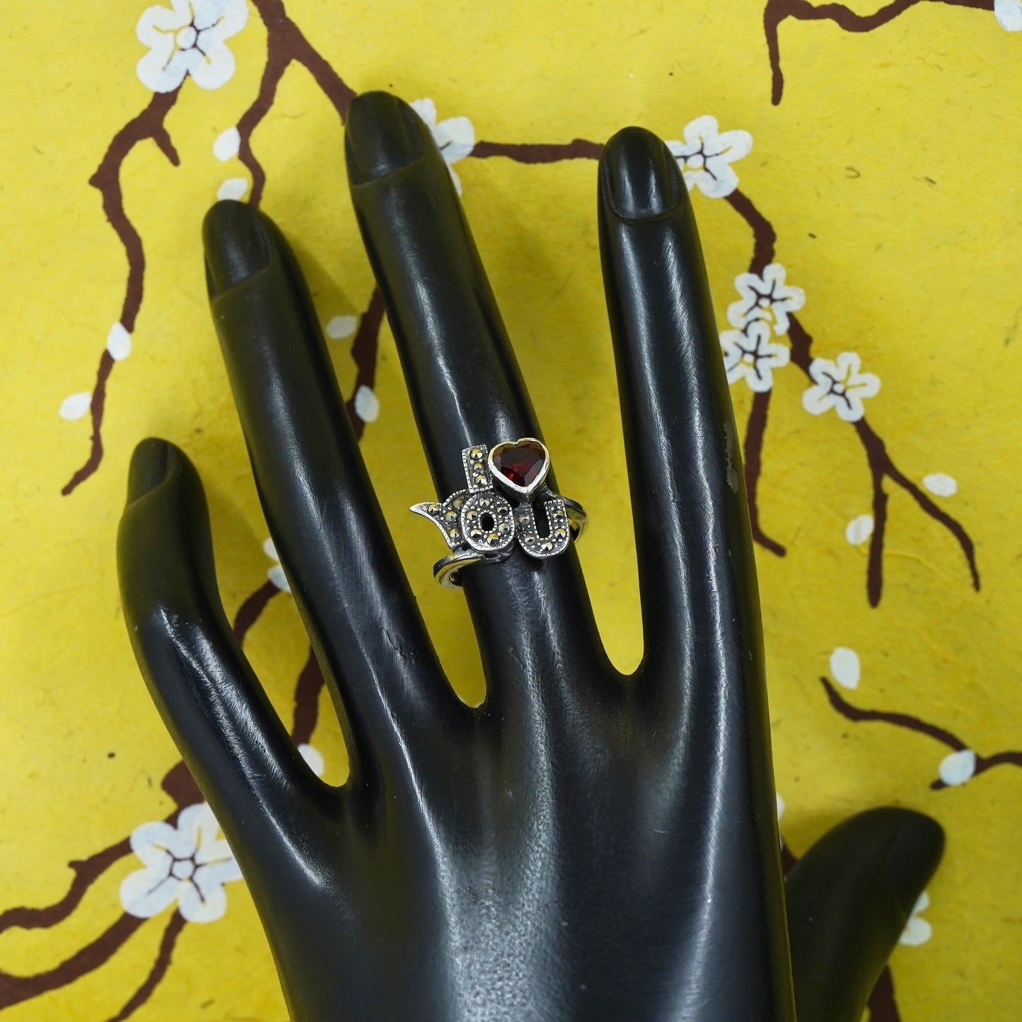 Size 6, VTG sterling silver ring, 925 "i love you" band ruby heart marcasite