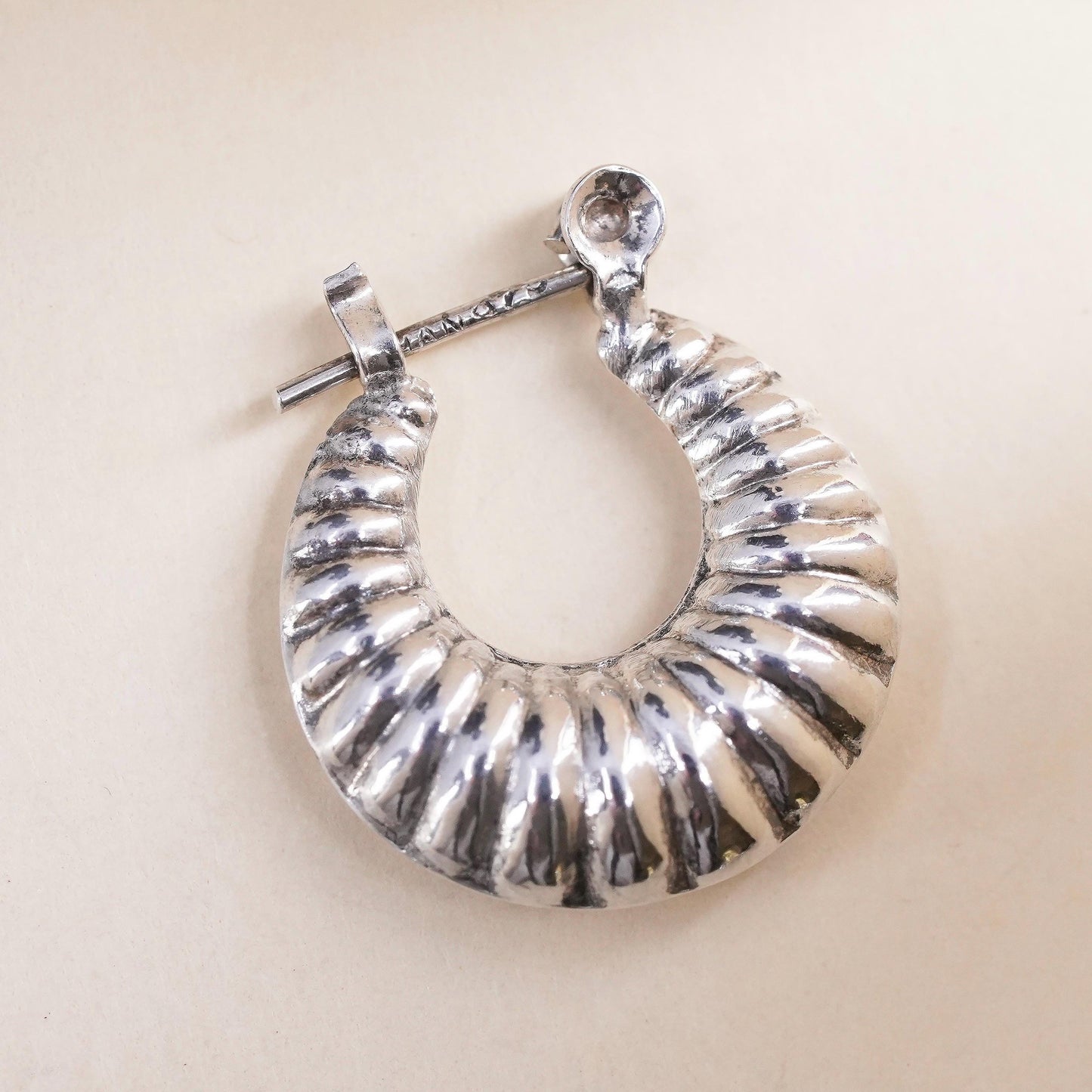 0.75", VTG sterling silver loop single earring, fashion twisted primitive hoop