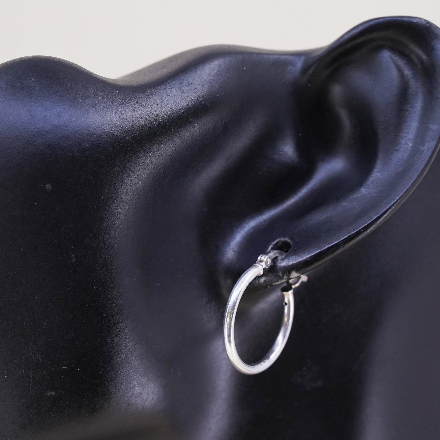0.75”, Vintage sterling silver loop single earring, fashion primitive hoop
