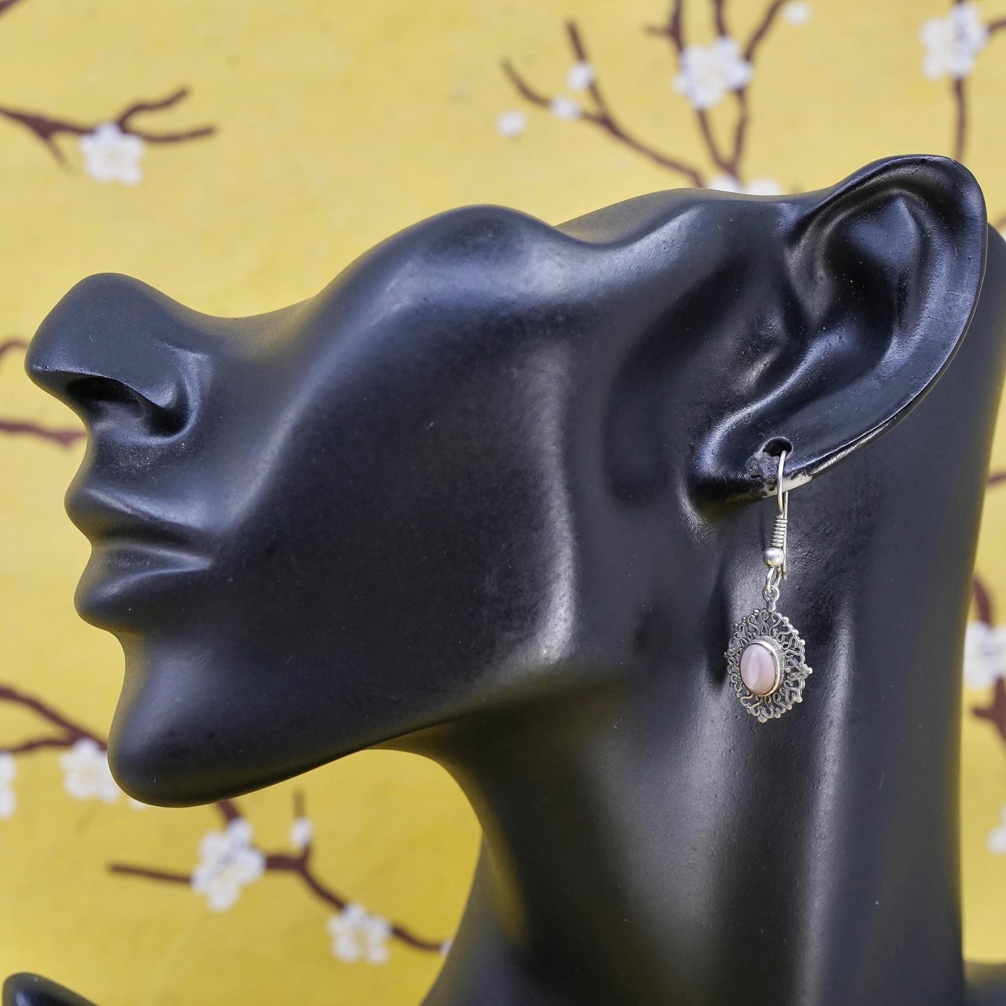 Vintage 925 Sterling silver handmade filigree earrings w/ mother of pearl inlay