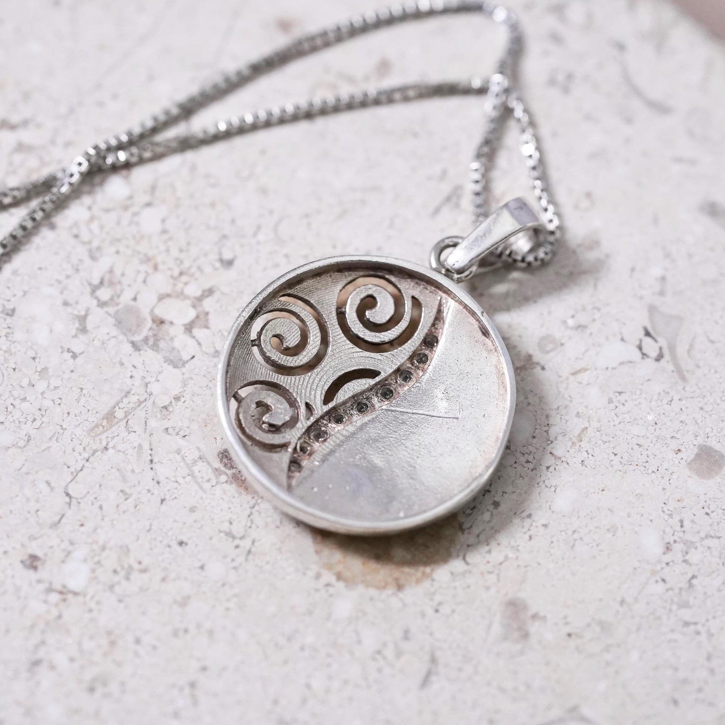 18”, vintage Sterling silver necklace, 925 box chain with swirly tag cz pendant
