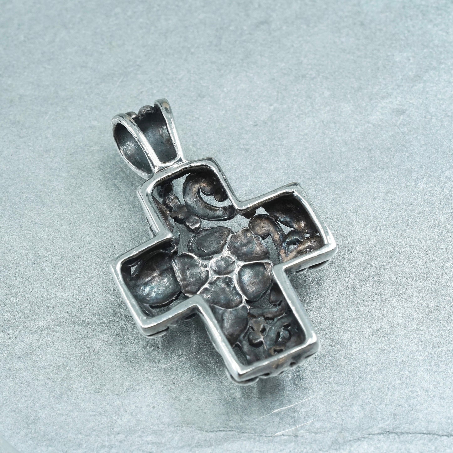 Vintage sterling 925 silver handmade pendant, filigree flower cross