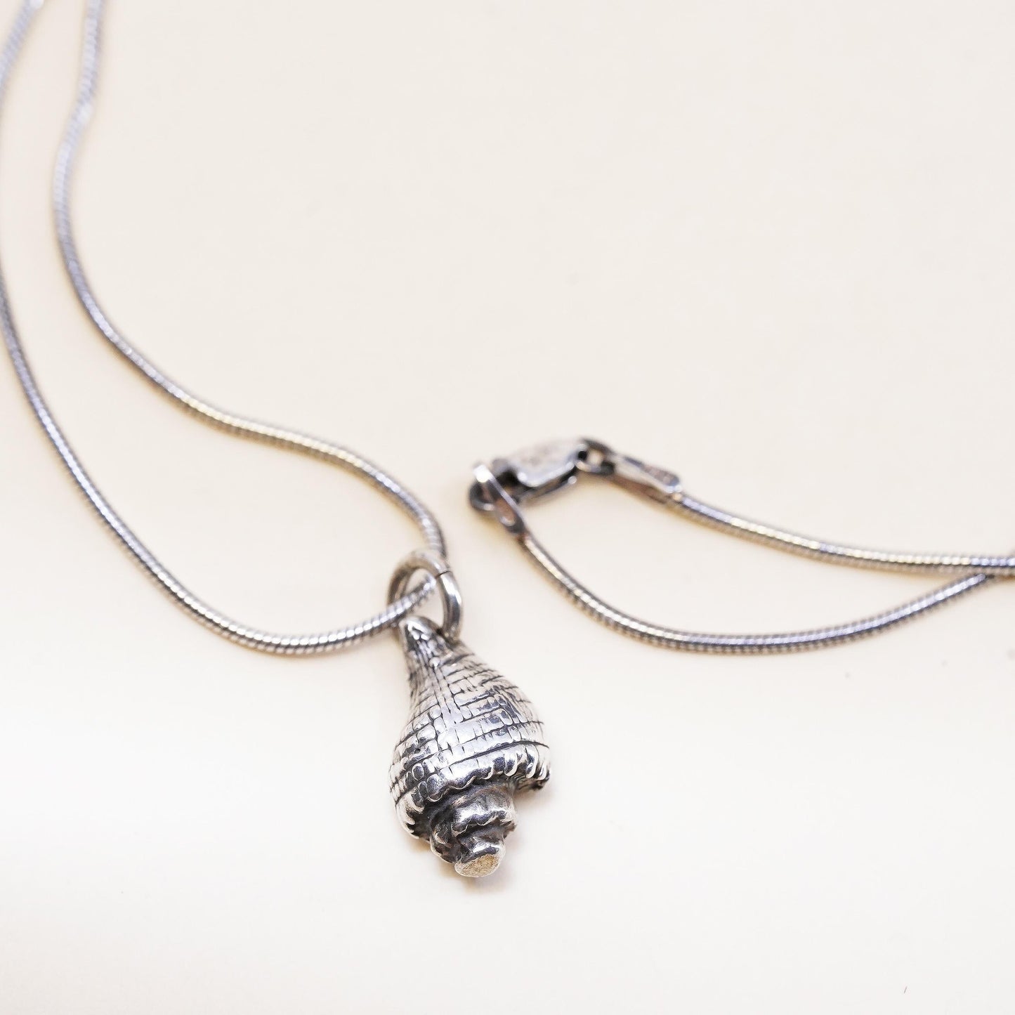 18" 1mm, Vintage Sterling 925 silver snake chain necklace w/ sea shell pendant