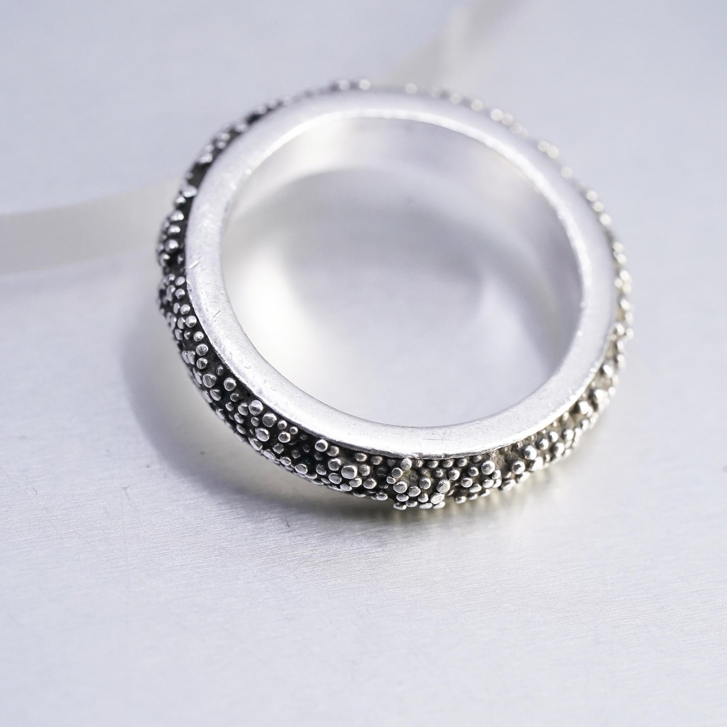 Size 7, vintage southwestern Sterling 925 silver ring, beaded band