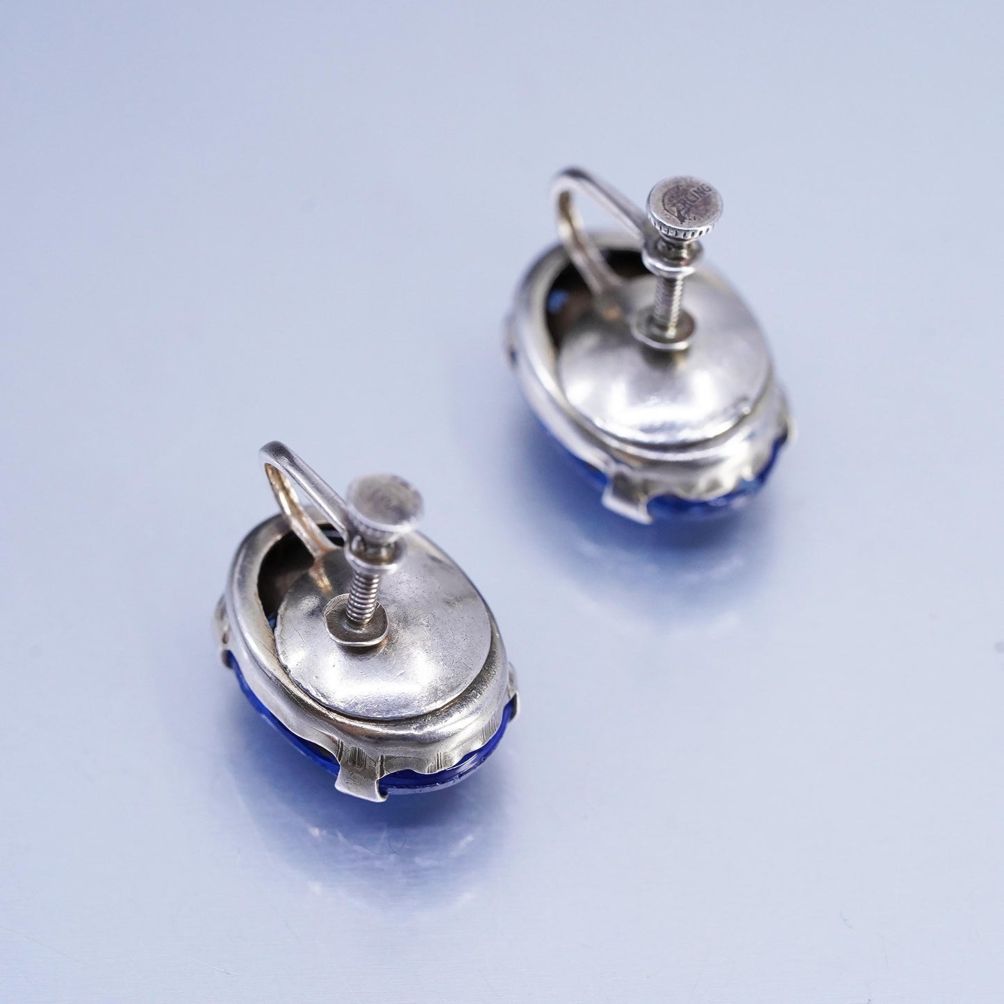 Vintage Sterling 925 silver earrings, screw back flower with blue rhinestone