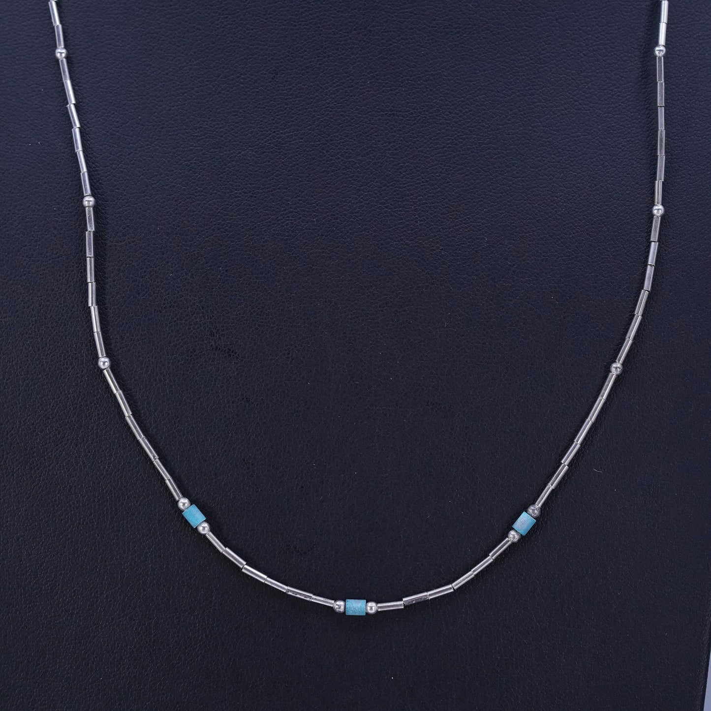 22”, Native American Sterling 925 liquid silver necklace with turquoise beads