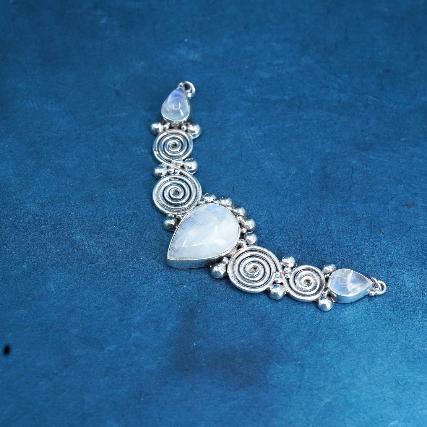 Vintage Sterling 925 silver handmade pendant with teardrop moonstone