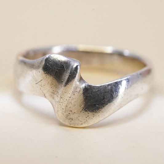 Size 7.25, vintage sterling silver handmade ribbed ring, 925 wavy band