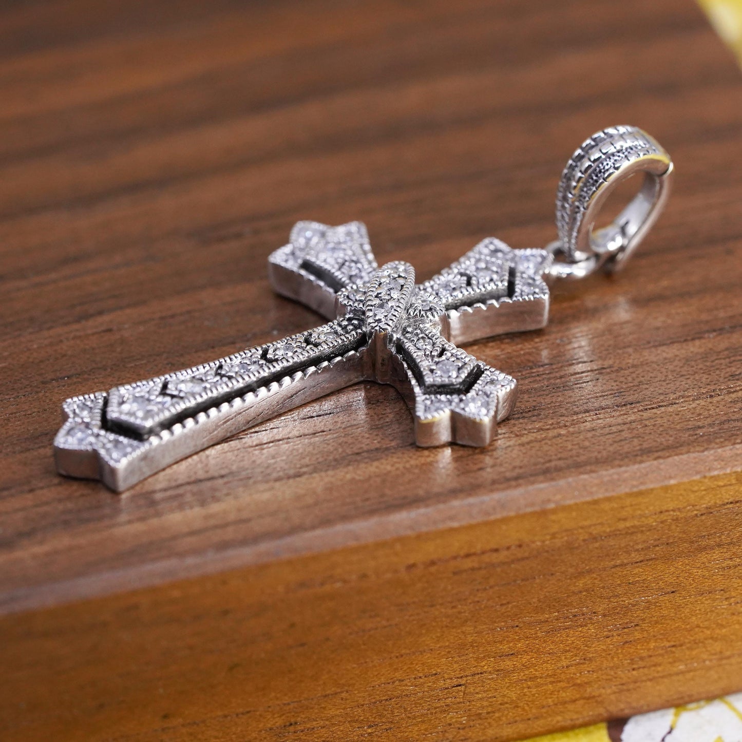 Vintage sterling silver pendant, 925 cross with cluster diamonds