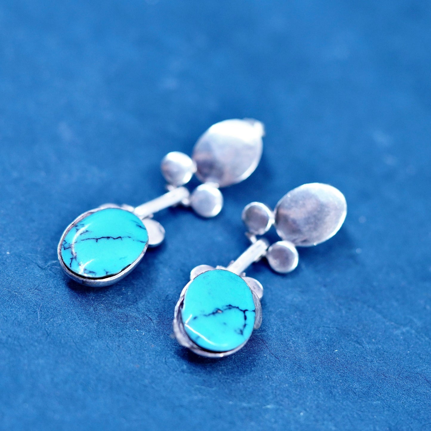 Vintage Mexican Sterling 925 silver handmade earrings with oval turquoise