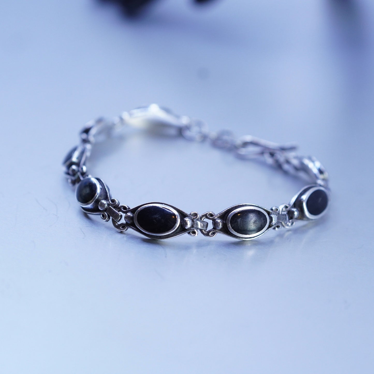 8”, Vintage mexico sterling 925 silver handmade bracelet with black onyx inlay