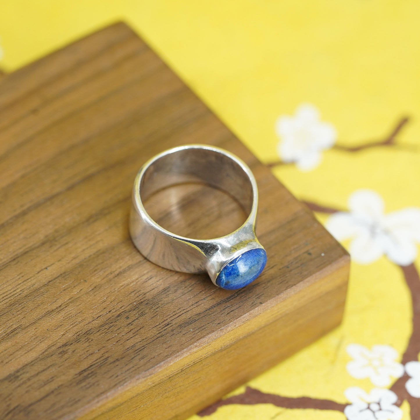 Size 9.25, VTG Sterling 925 silver handmade band ring with lapis lazuli inlay
