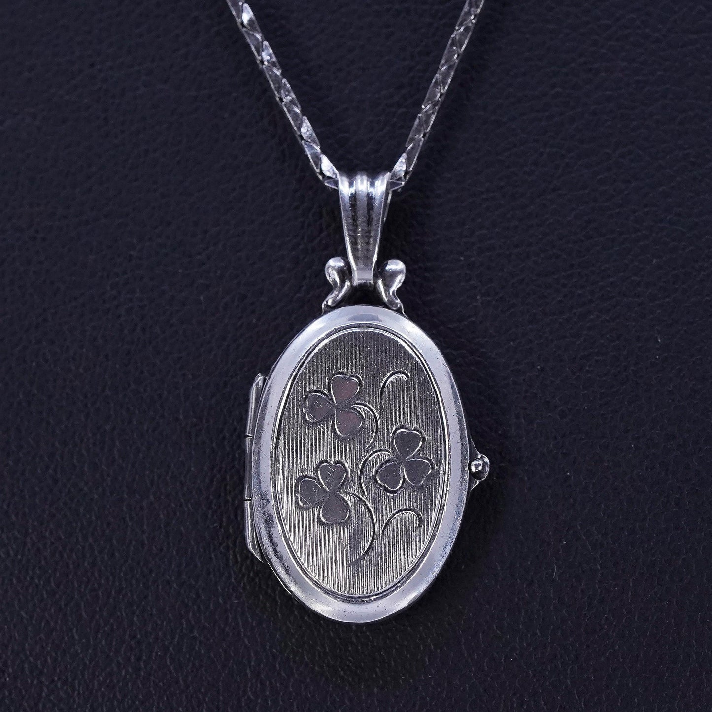 16”, Sterling 925 silver snake chain necklace with oval photo locket pendant