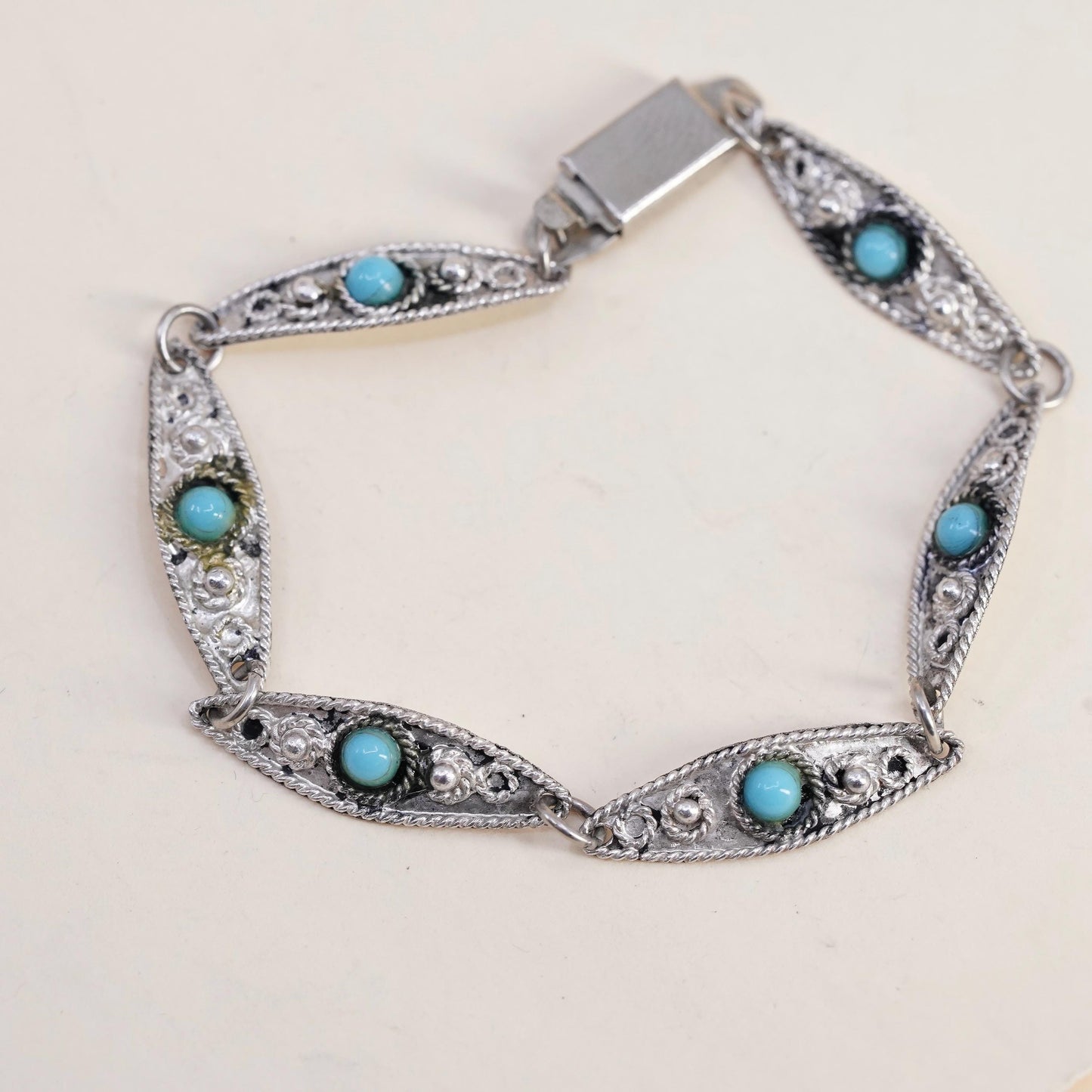 6.75”, Vintage southwestern Sterling 925 silver bracelet with turquoise beads