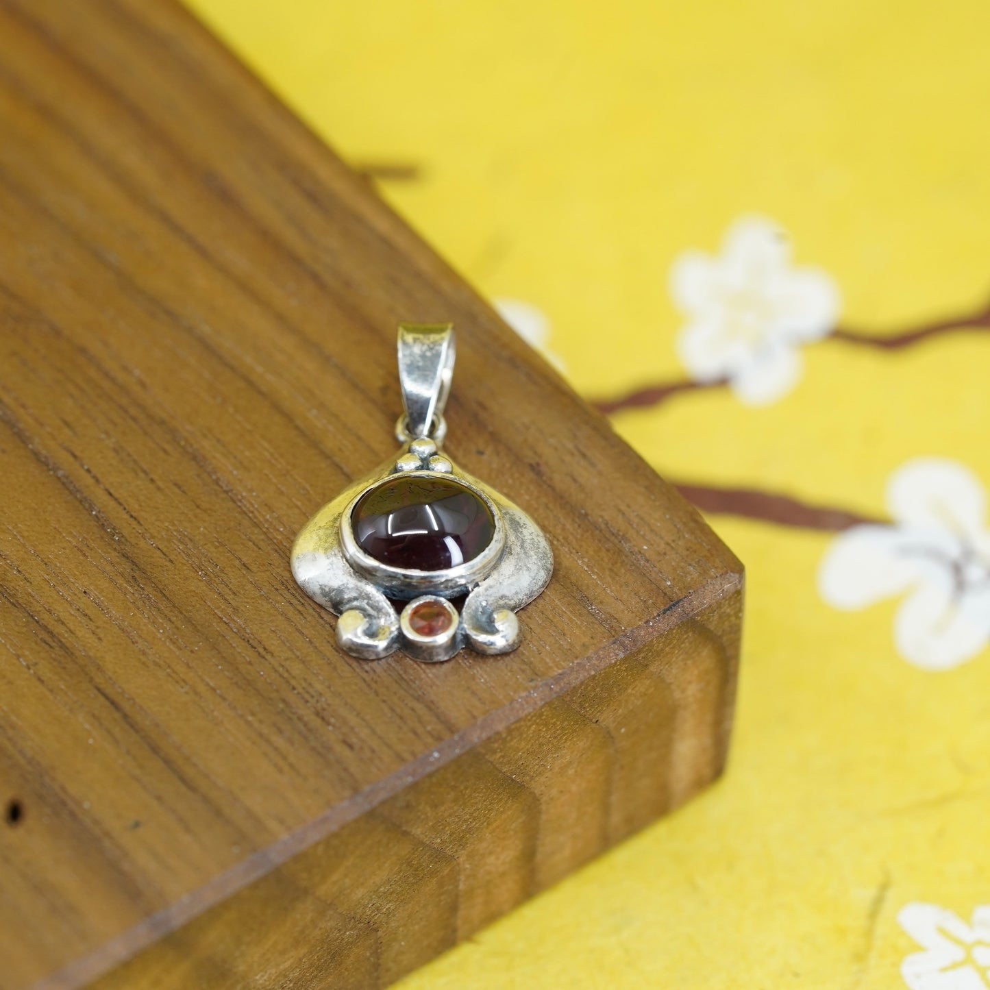 Vintage Sterling silver handmade pendant, 925 oval charm with garnet