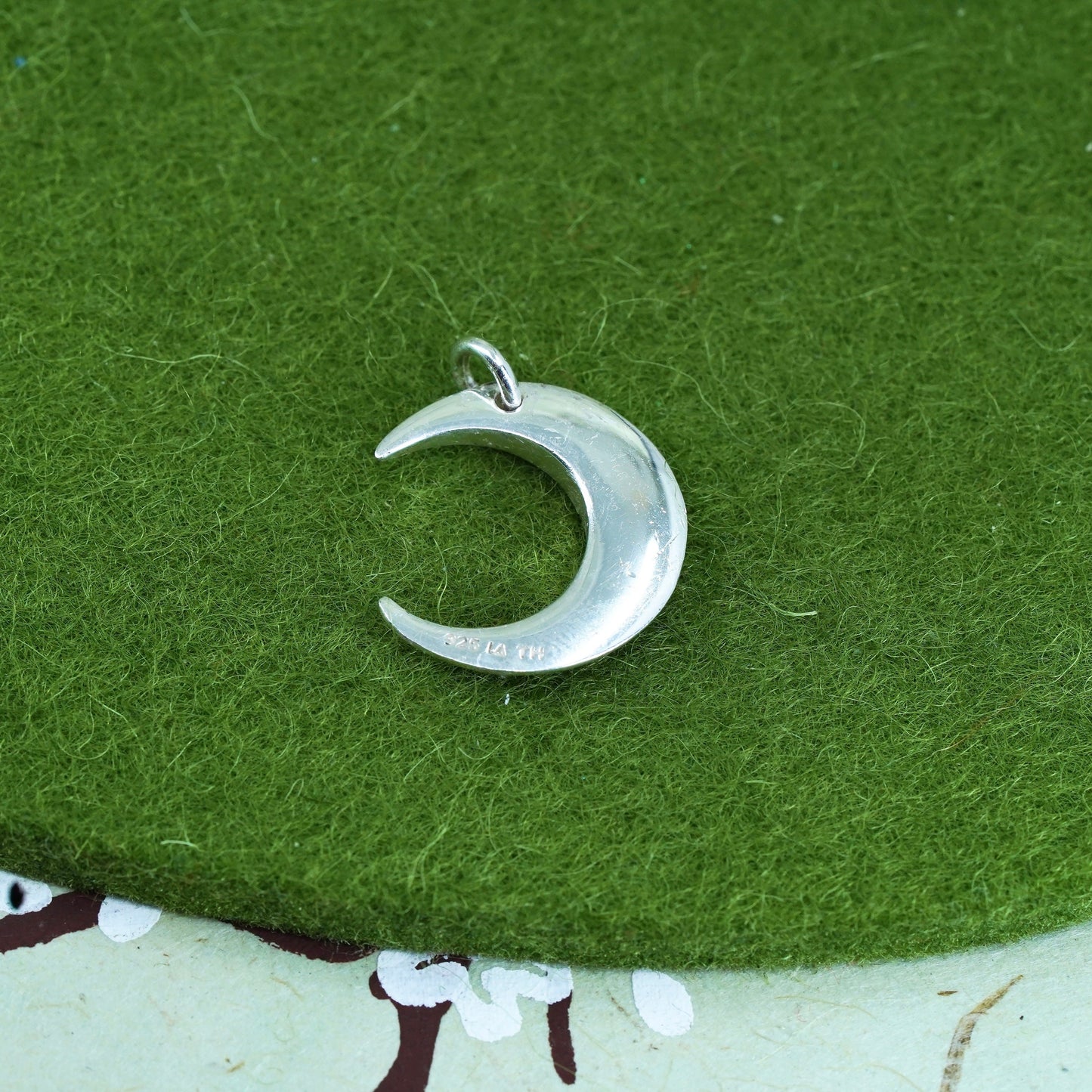 Sterling silver charm, 925 pendant engraved “I love you to the moon & back”