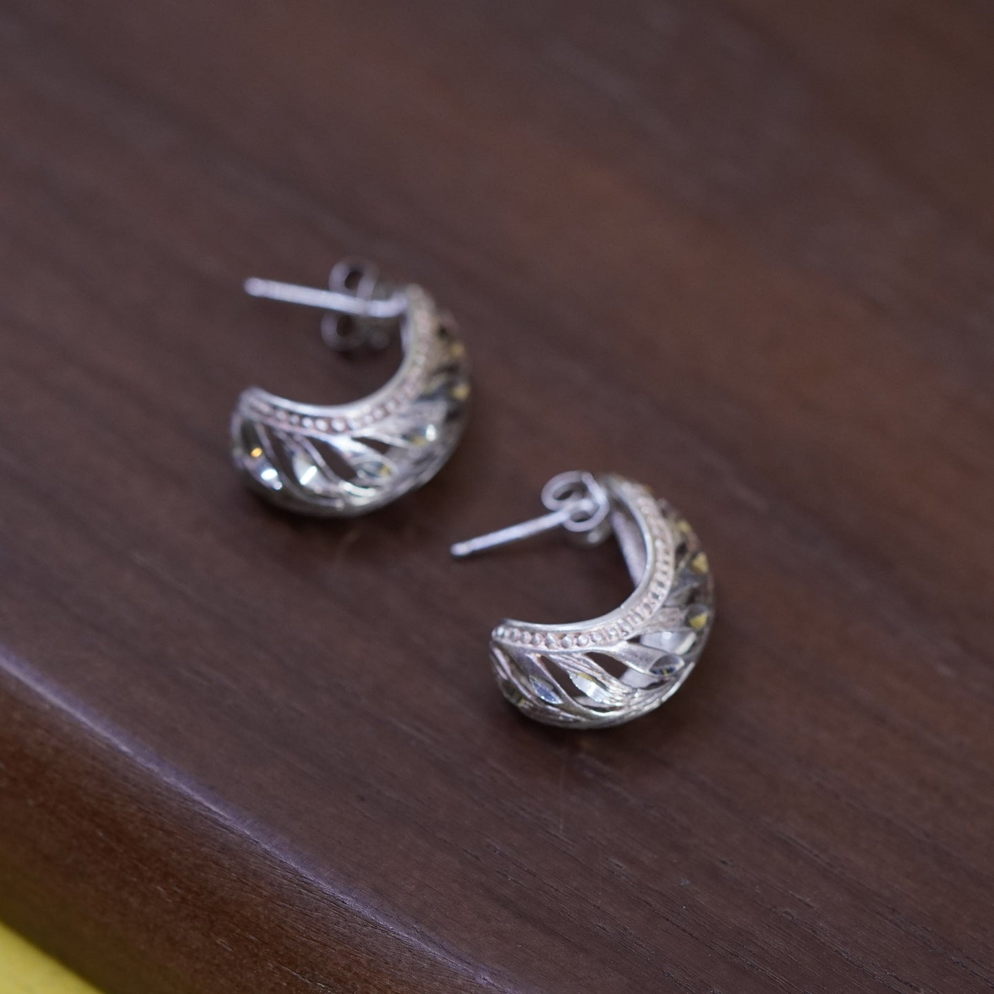 0.75”, vintage Sterling silver handmade earrings, filigree 925 huggie studs