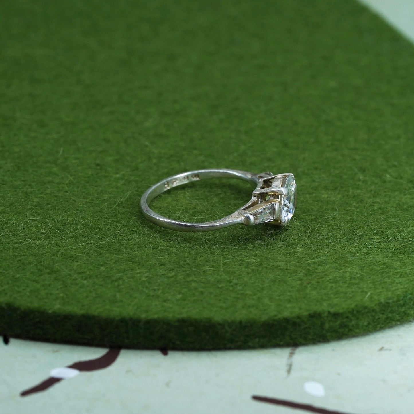 Size 8, vintage Sterling 925 silver engagement ring with round cut CZ